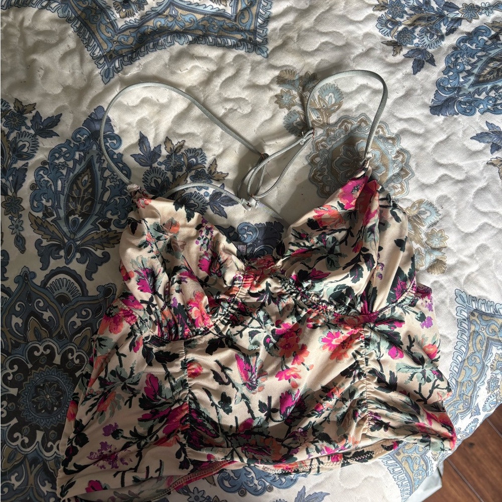 Urban Outfitters Floral Crop Top - Pink and Cream